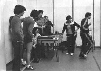 1978  Liceo "E.Fermi" di Bologna: applicazioni pratiche con l'accelerometro a nastro